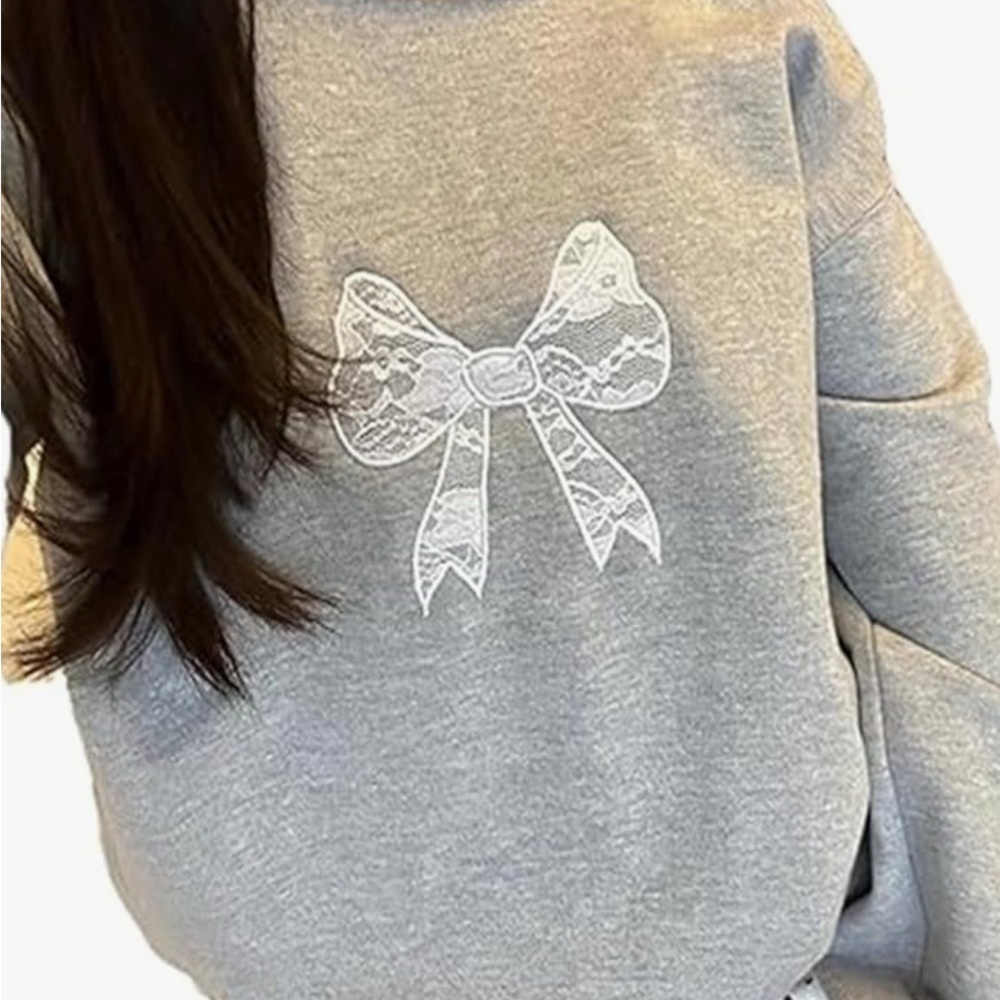 Gray Sweatshirt with Bow Design